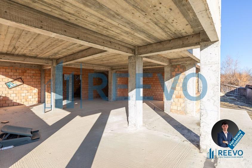 Pensiune/Vilă la roșu P+E+M în Sărata - 8