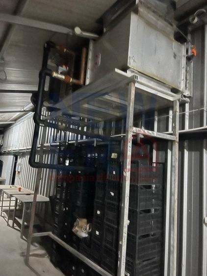 DE VANZARE Platforma cu  2 hale de 2074 mp amplasate pe un teren de 8762 mp - 9