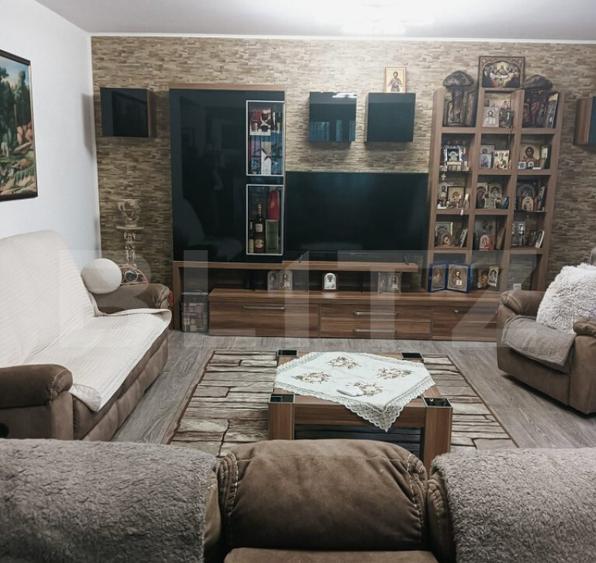 Casa individuala cu 5 camere, 240 mp, 12,8 ari teren, zona - 24