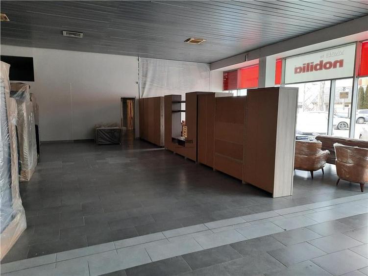 Spatiu Comercial - 300 mp - Showroom  - Servicii - 7