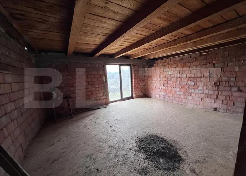 Pensiune in construc?ie cu poten?ial turistic ?i teren generos. 420mp utili - 5