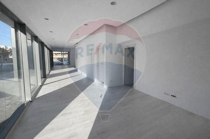 ONIX BRASOV - SPATIU COMERCIAL CU VITRINA DE 20 M - 12
