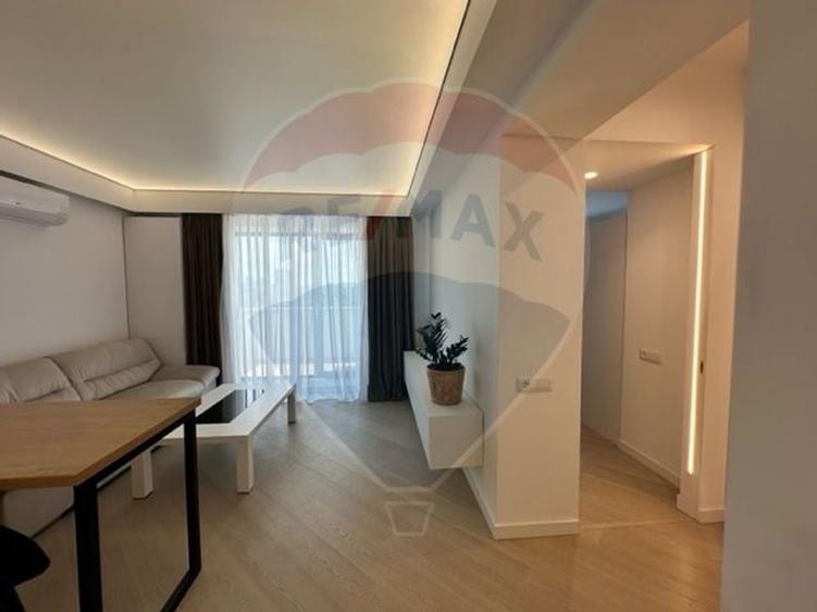 Vanzare apartament  cu 2 camere- mobilat/utilat  in zona Pipera - 2