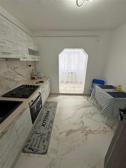 Tomesti - 2 camere decomandat - etaj intermediar - renovat complet - 3