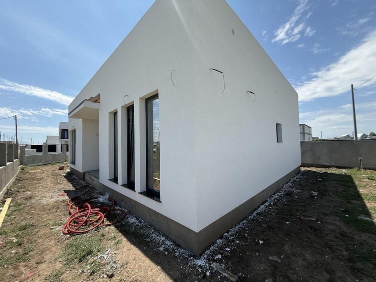 Casa parter 130 de metri amprenta 3 dormitoare - 5