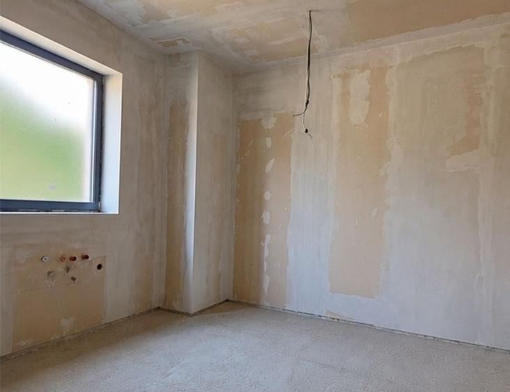 Casă cu 3 camere în Exterior Vest