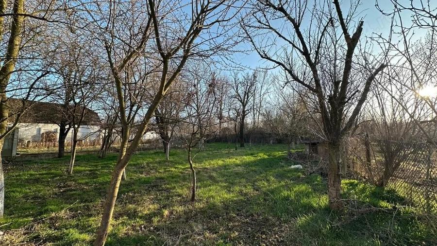 Casa ?i teren de vanzare pre? 70.000 euro (negociabil) - 1