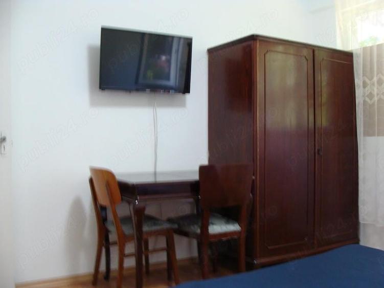 Inchiriez apart.2 camere, decomandat 52 MP, P 4, Dr.Taberei 34, zugravit, mobilat, utilat 1600 Ron. - 4