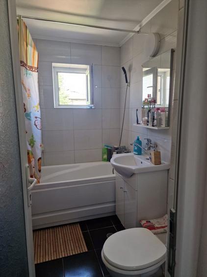 Apartament 2 camere decomandat etaj 4 - 2