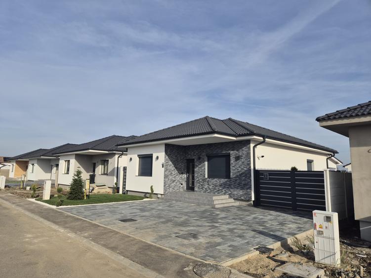 Vila NOUA individuala, 3 si 4 camere in Via Carmina, Arad, comision 0 - 8