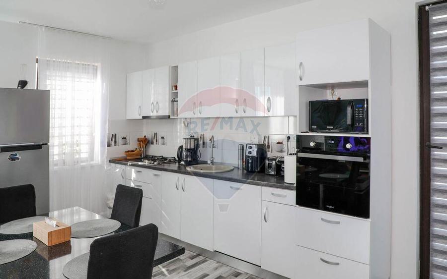 Casa cu 4 camere, de vanzare, in Cartierul Tineretului... - 4