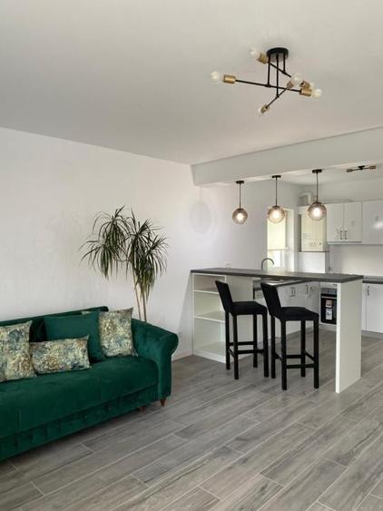 De inchiriat apartament modern 3 camere Selimbar - 1