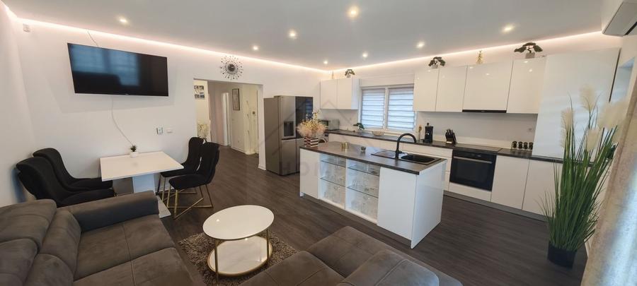 Casa noua, mobilata si utilata, la asfalt, 160 mp. COMISION ZERO! - 1