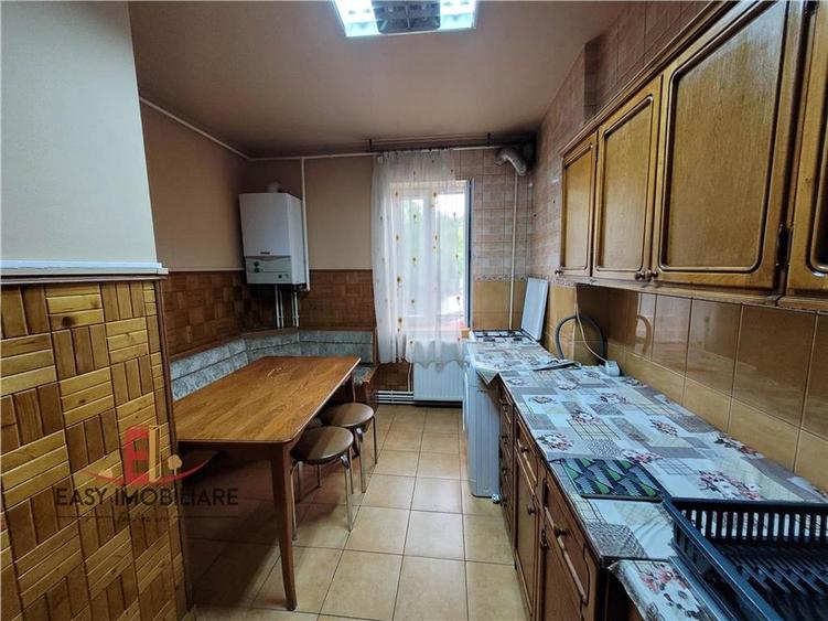 Apartament 3 camere , 7 Noiembrie , 2 bai , UMF , Decomandat - 9