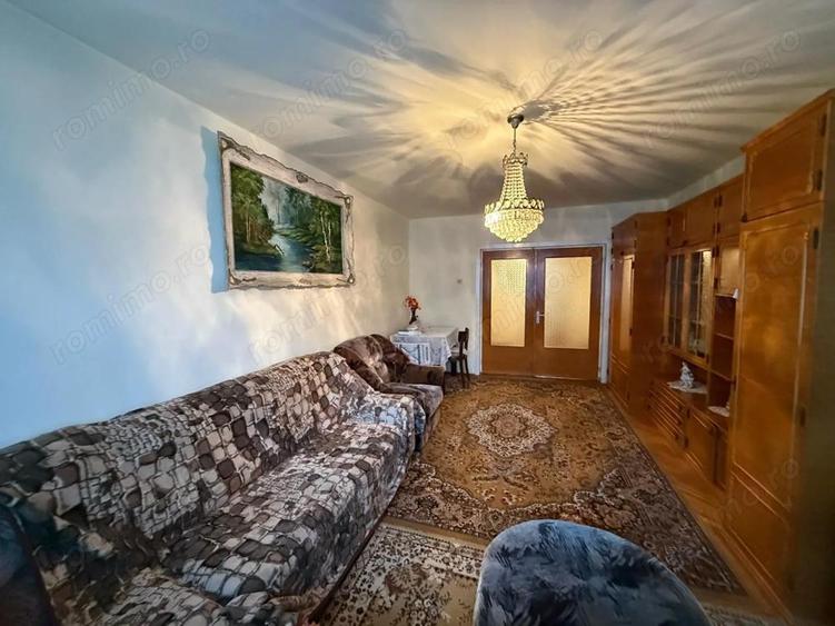 Apartament 3 camere de inchiriat,decomandat, etaj 1, 90 mp - 8