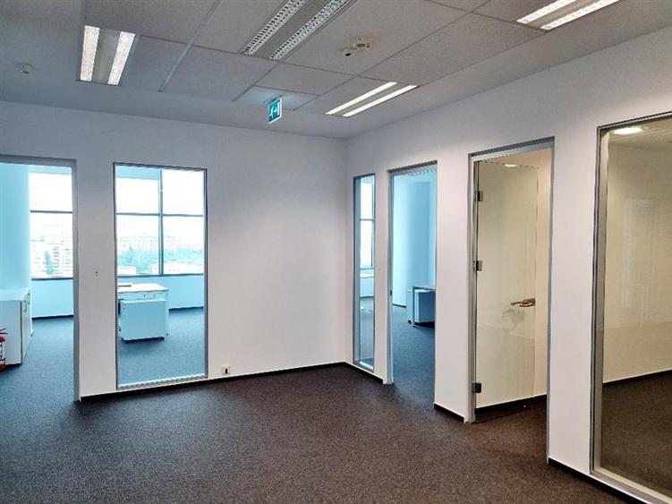 Green Gate - Inchirieri birouri clasa A - incepand de la 131mp - 4