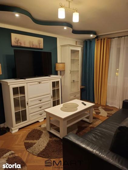 Apartament cu 3 camere în Vasile Aaron