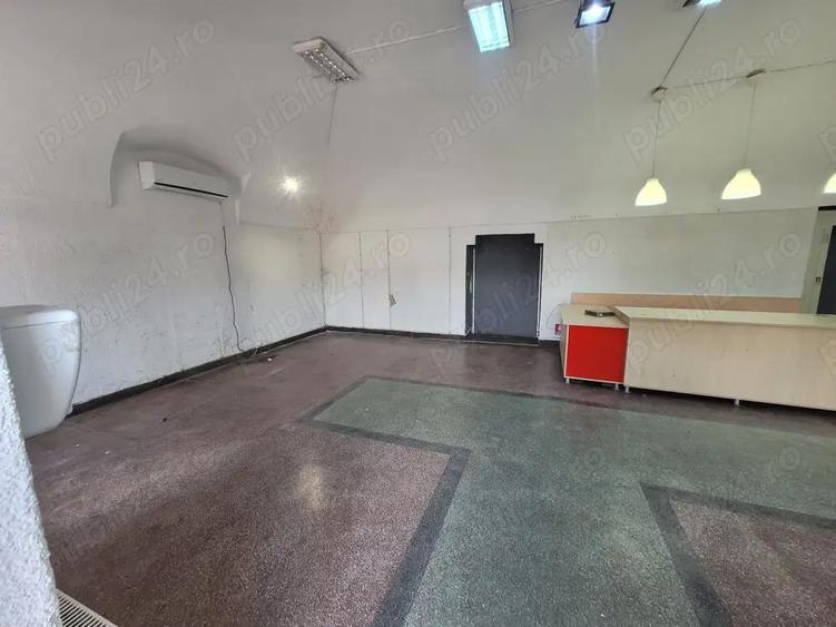 Spatiu comercial in pozitie centrala, 170m2, cu vedere la strada - 9