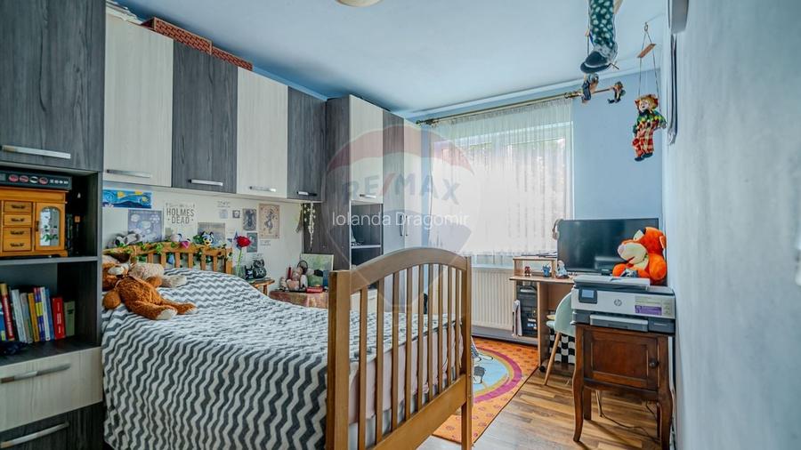 Apartament 2 camere, decomandat, parter + beci + 2 parcari =74,000 Apartament 2 camere, decomandat, parter + beci + 2 parcari =74,000