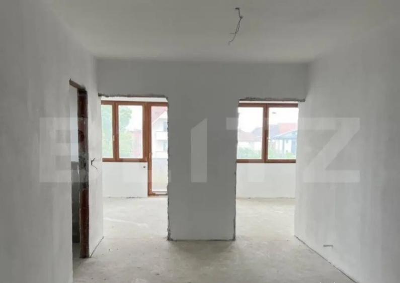 Apartament de 3 camere, 2 balcoane, 93 mp, etaj 1 - 7