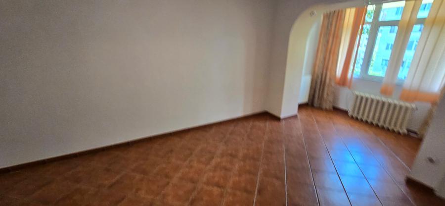 2 camere de vanzare , etaj superior, central  Focsani - 24