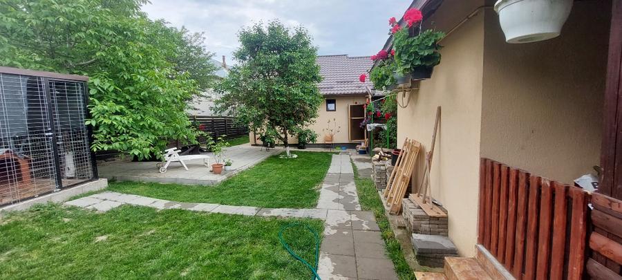 Teren cu două case în Breazu Copou - 4