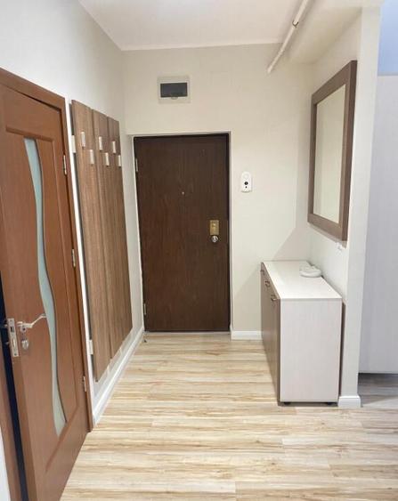 Apartament 3 camere, zona Intim, bloc Bermo - 8