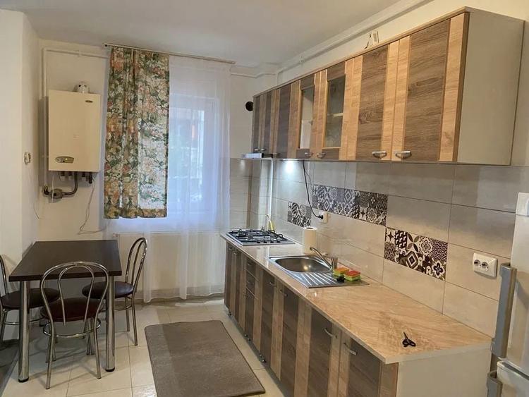 Inchiriez apartament Manastur - 2