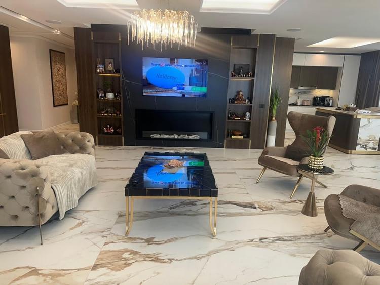 Penthouse futurist situat in Mamaia Nord - 9