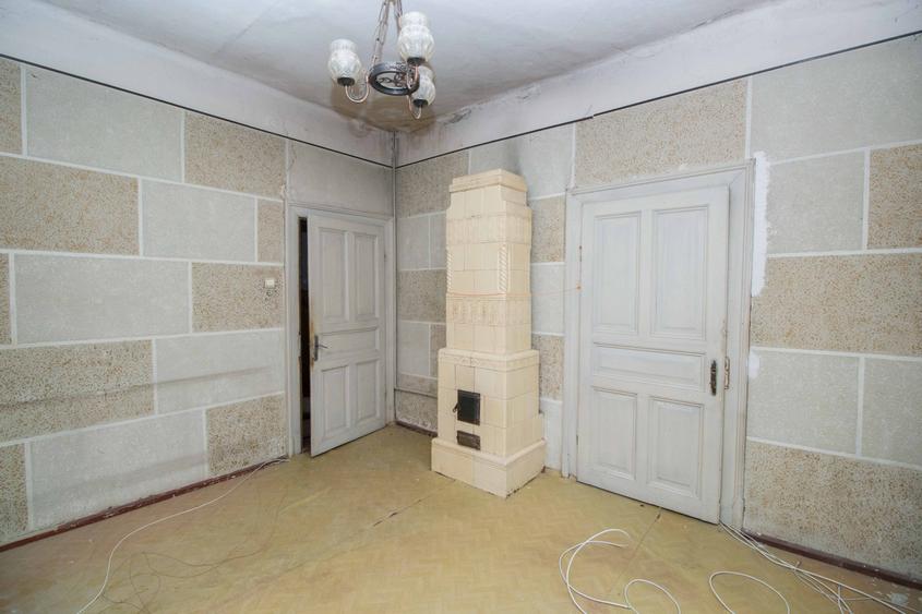 Vila Viorica Kogalniceanu - monument istoric de vanzare central Sinaia - 12