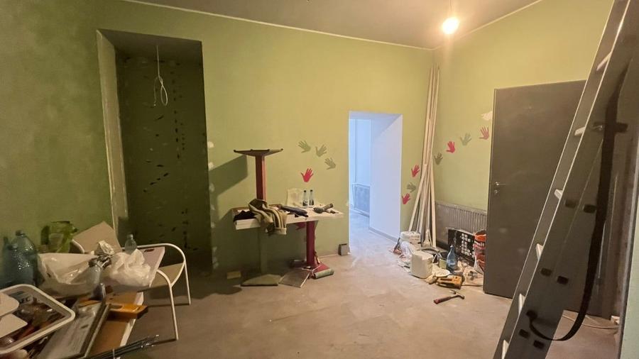 Inchiriere spatiu comercial 28 mp Mihalache, vitrina 3 ml - 3