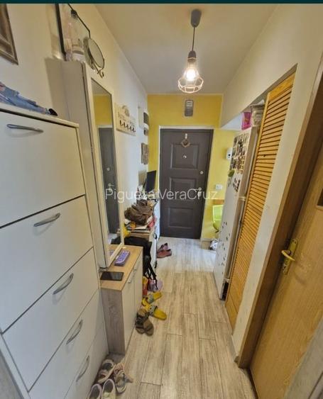Proprietar vând apartament 2 camere
