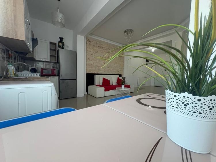 Apartament 2 camere , Mamaia Sat, bloc cu piscina - 9