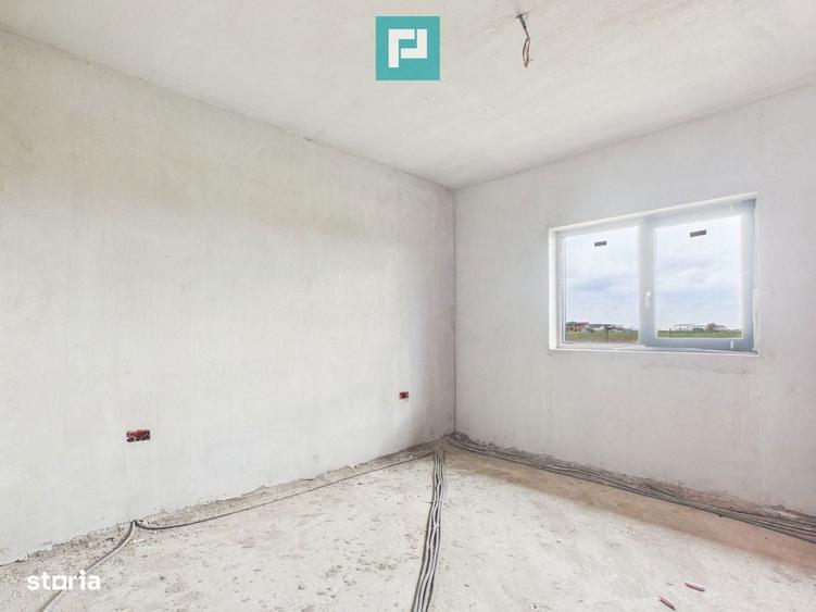 Casa noua la ro?u in Zimandcuz - 2