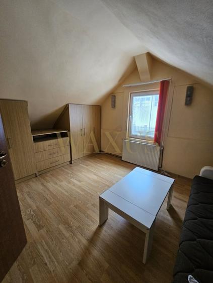 Casă spațioasă în cea mai bună zonă din Beclean – ideal familie sau investiție - 10