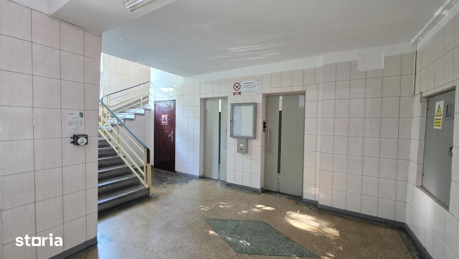 Apartament cu 4 camere decomandat în Pantelimon