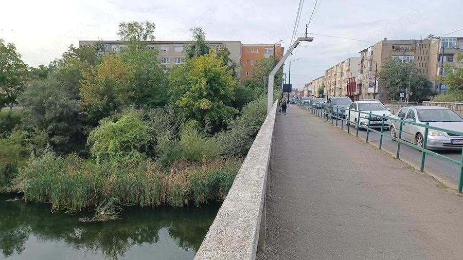 Apartament central 3 camere, Oradea, podul Decebal, et.3 - 5