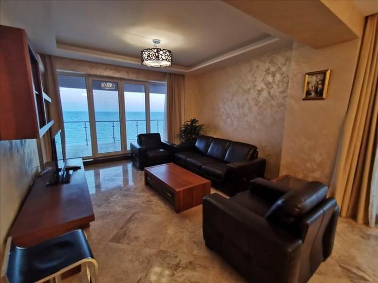 Vedere frontala la mare inchiriere 2 cam lux, terasa, loc de parcare termen lung - 9