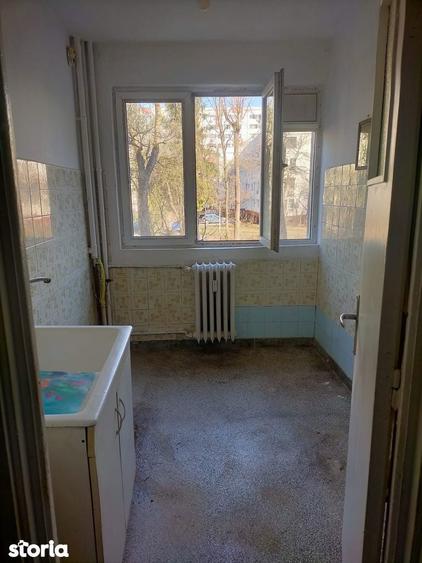 Apartament De Vanzare cu 3 camere in Pajura sec.1 - 6
