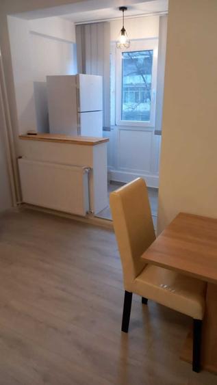 Garsoniera renovata, mobilata, metrou Costin Georgian - 3