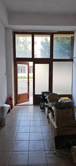Spatiu comercial 60 mp zona scoala 8 - 5