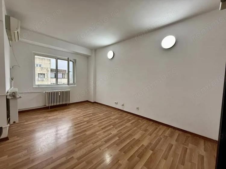 Spa?iu birouri 70 mpu, 4 camere decomandate, Bd. Gheorghe ?incai - 4