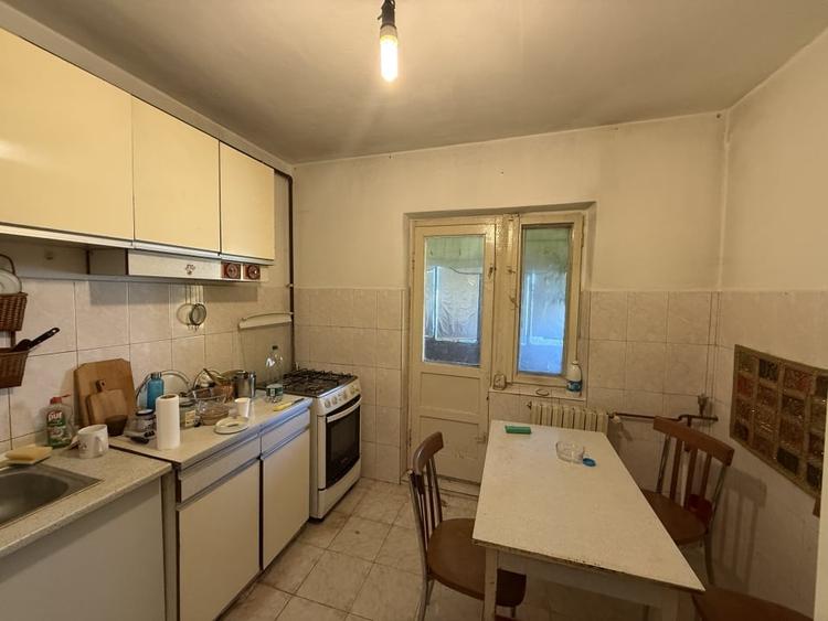 Apartament cu 2 camere, decomandat, 50 mp - Soarelui - 3
