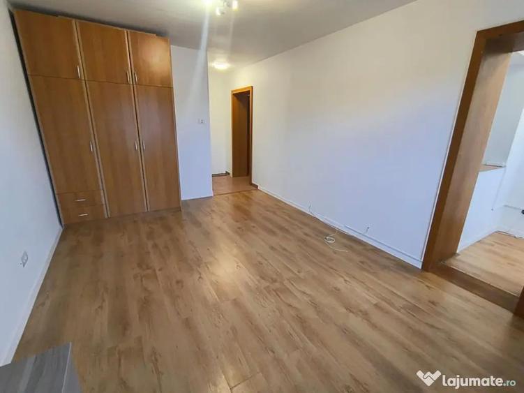 Garsoniera- Banu Manta- Ion Mihalache (1 Mai)- Titulescu - 9