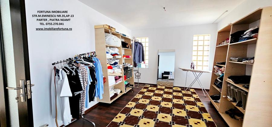 Casa, anexa si teren in cartier rezidential com.D-va Rosie - 9