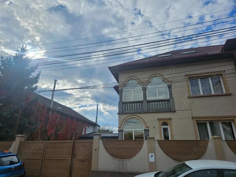 De inchiriat Cladire reprezentativa, pretabila pentru gradini?a, clinica, birouri sau scoala. - 6