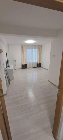 GARSONIERA DE VANZARE - 4
