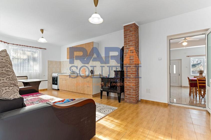 Casă 2015 - 4 dormitoare, 2 băi, 2 bucătării - 22