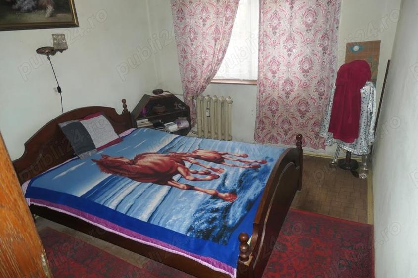 Apartament 3 camere decomandat 88 mp, necesita renovare, Vlaicu - UTA, et. 1 - 1