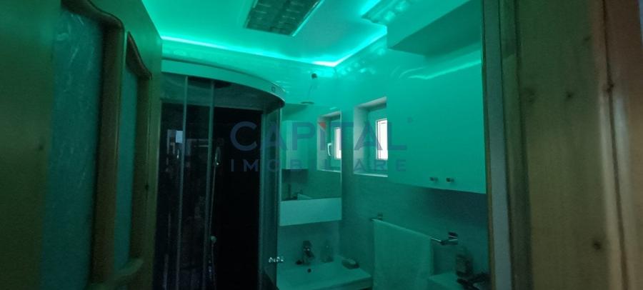 Comision 0% De vanzare apartament ultracentral cu 4 camere decomandate - 12